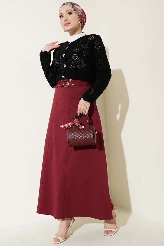 Jupe bordeaux à double ceinture avec détails de couture