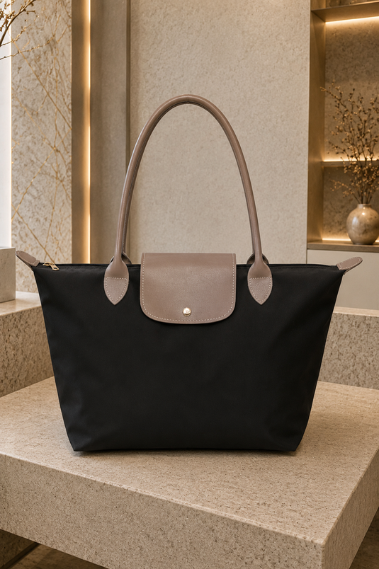 Sac à main et à épaule bicolore en cuir noir