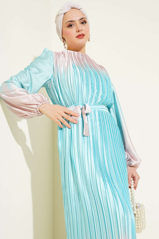 Robe en satin plissée bicolore menthe