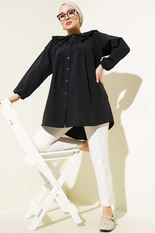 Chemise noire à double col et ceinture en corde