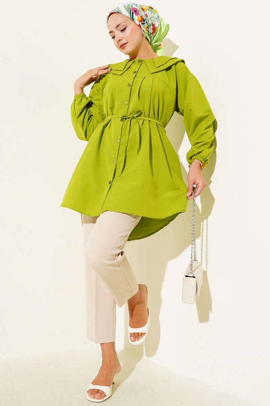 Chemise verte à double col et cordon de serrage