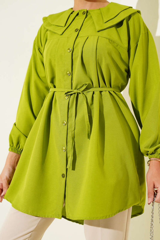 Chemise verte à double col et cordon de serrage