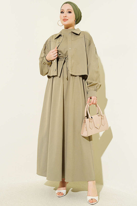 Ensemble robe salopette avec veste à boutons-pression vert avocat