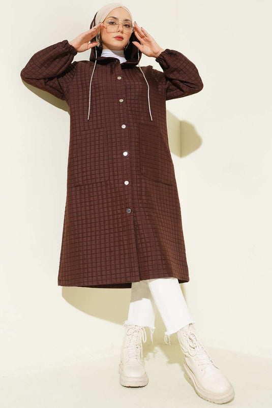 Manteau matelassé à capuche et boutons-pression couleur café