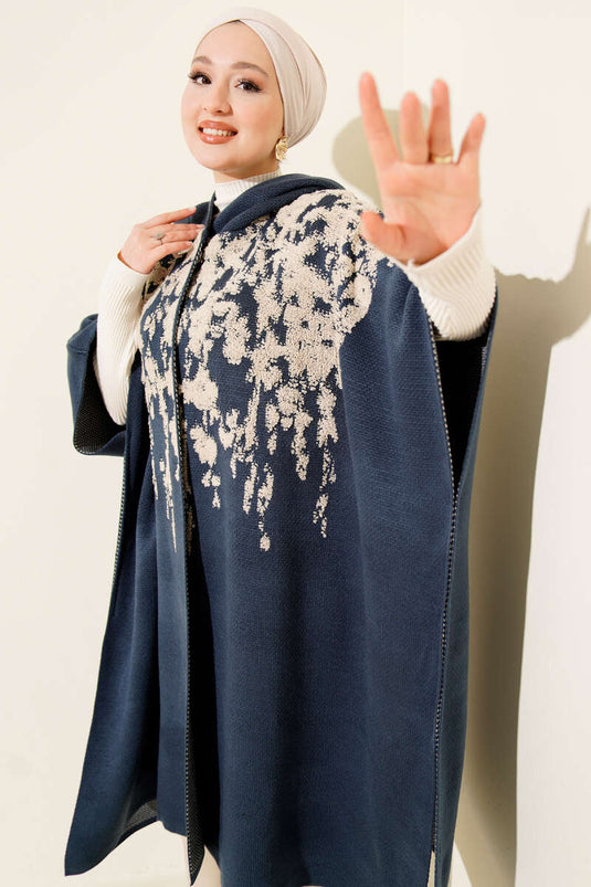 Poncho en maille à capuche et boutons-pression indigo