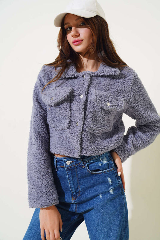 Veste courte en bouclette à poches à boutons-pression, lilas