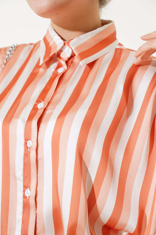 بلاط قميص ساتان بنمط مخطط