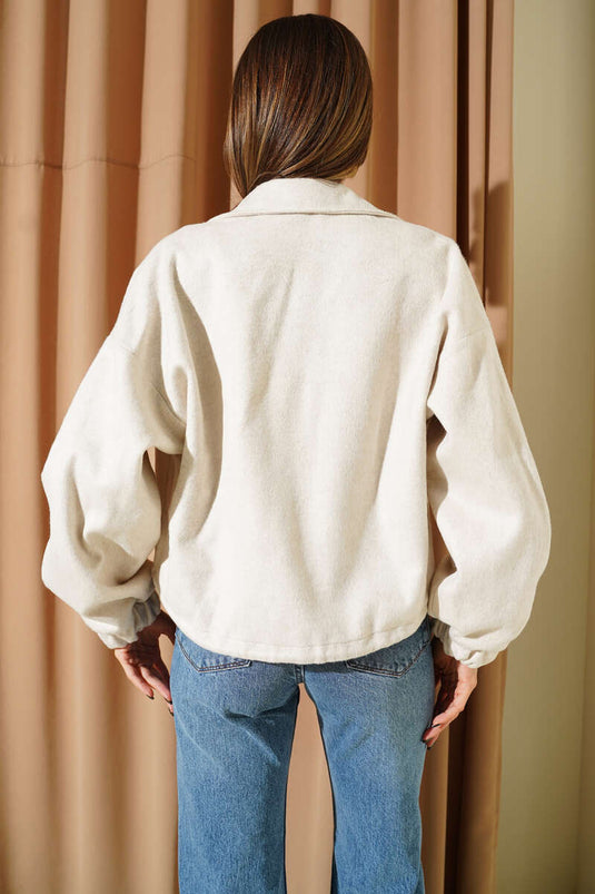 جاكيت من الكشمير مزين بأزرار مخططة وحجر