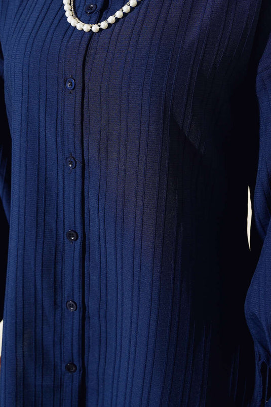 قميص منقوش مخطط باللون الأزرق الداكن