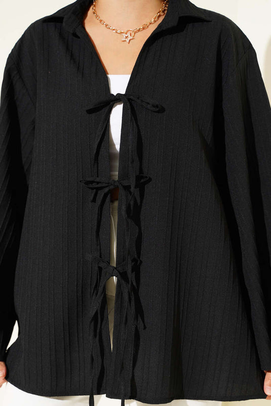 كيمونو أسود اللون برباط أمامي منقوش