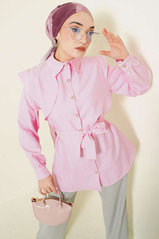 Camicia rosa con bottoni in pietra e motivo a righe in rilievo