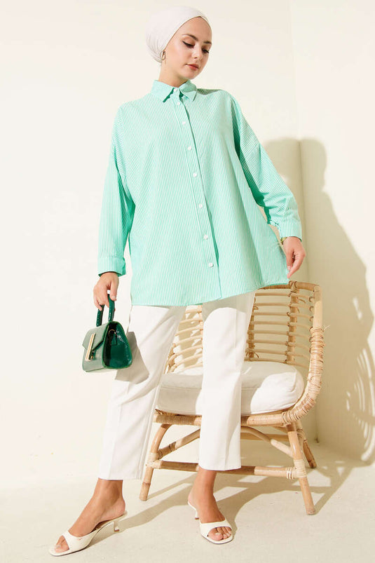 قميص مخطط أساسي كبير الحجم من بينيتون