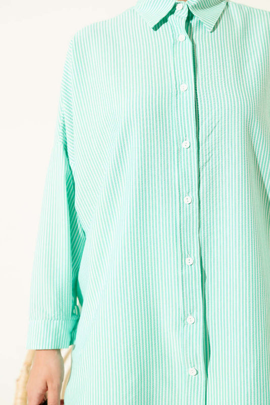 قميص مخطط أساسي كبير الحجم من بينيتون