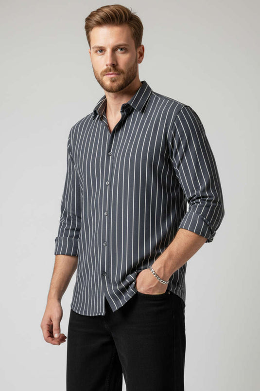 Gestreiftes Herrenhemd mit Manschetten am Handgelenk, Rauchgrau