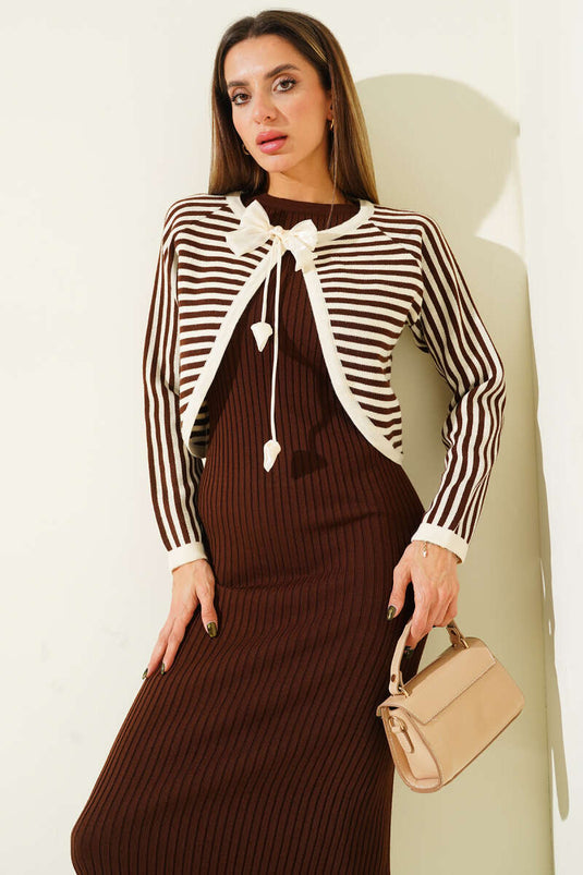 طقم بوليرو مخطط من قطعتين، بني