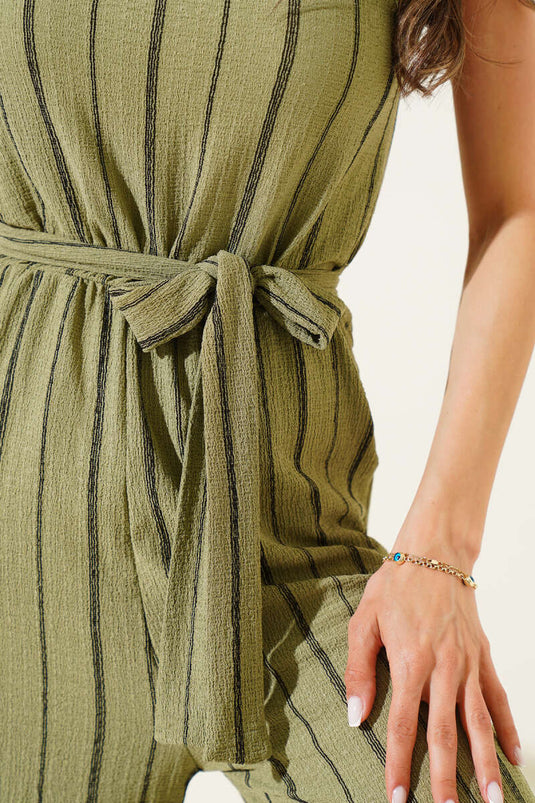 Combinaison à bretelles en tissu froissé rayé, vert clair