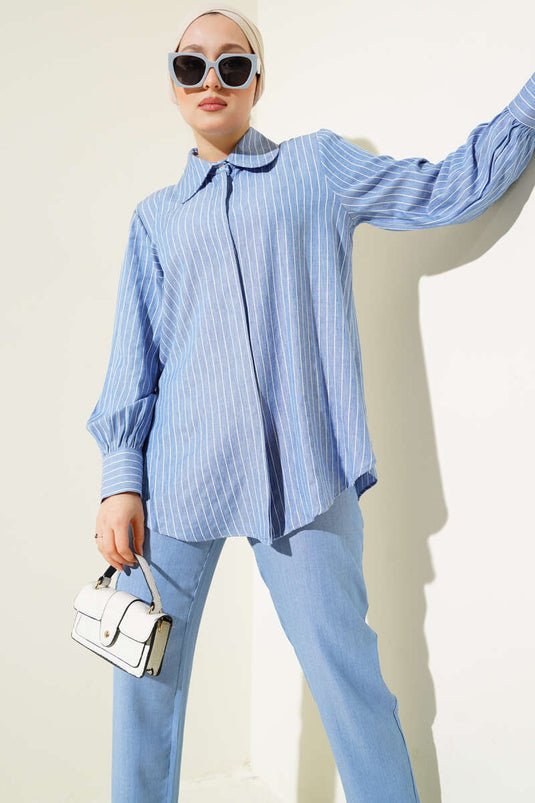 طقم تونيك مخطط بأزرار مخفية من قطعتين باللون الأزرق