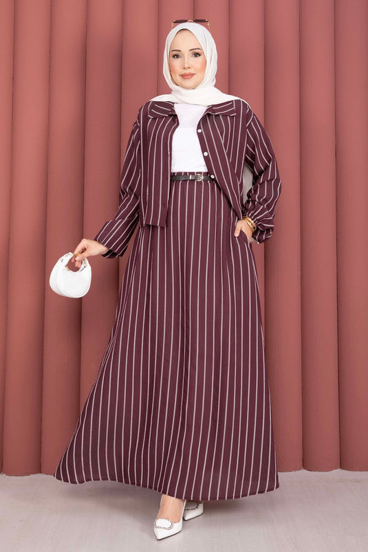Ensemble deux pièces chemise rayée et jupe bordeaux