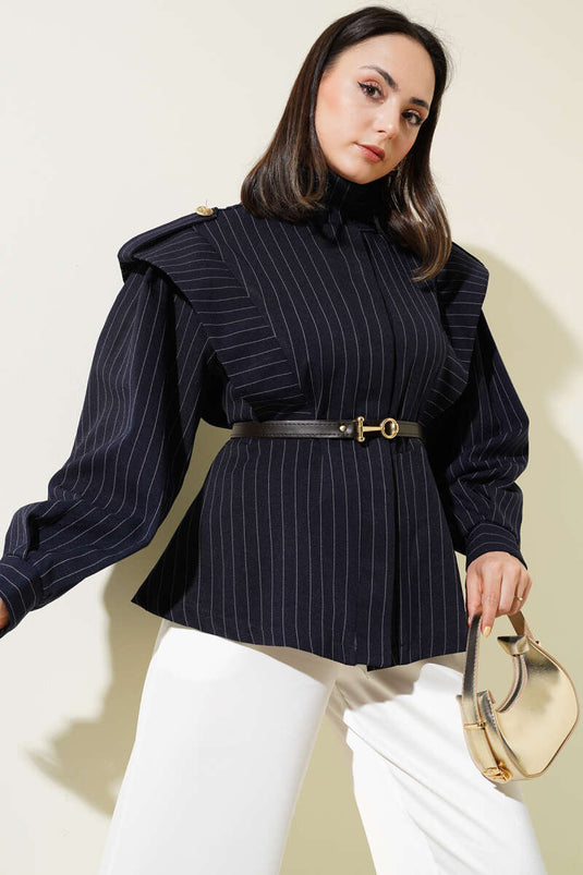 جاكيت مخطط الكتف مع حزام أزرق داكن