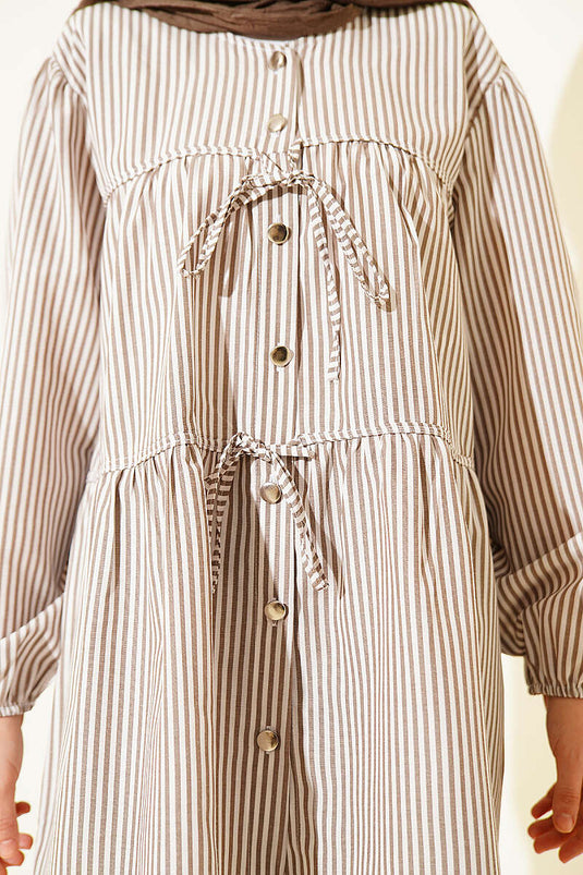 Chemise à rayures avec double nouage devant, couleur vison