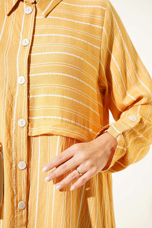 Gestreiftes Langes Mustard-Teil Mit Details