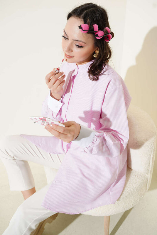 قميص مخطط وردي