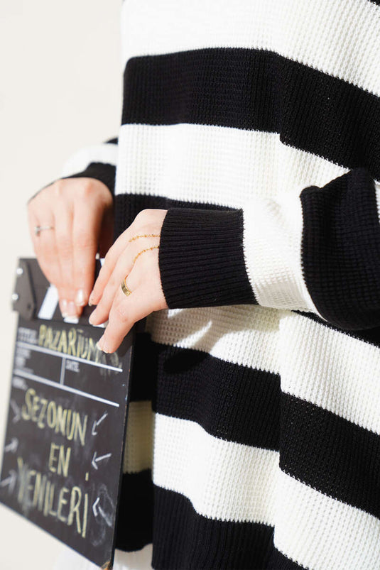 تونيك مخطط من قماش الأرز المحبوك فضفاض باللون الأسود