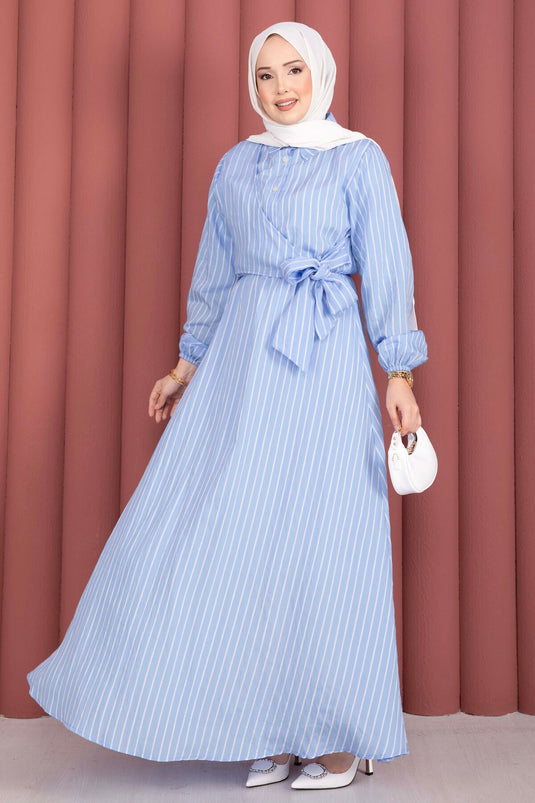 Robe modeste à rayures avec lien latéral bleu bébé