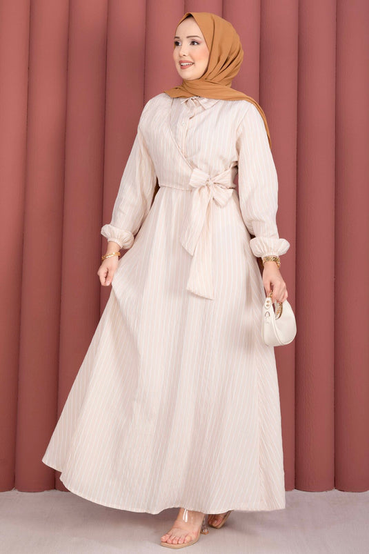Robe modeste à rayures avec lien latéral beige