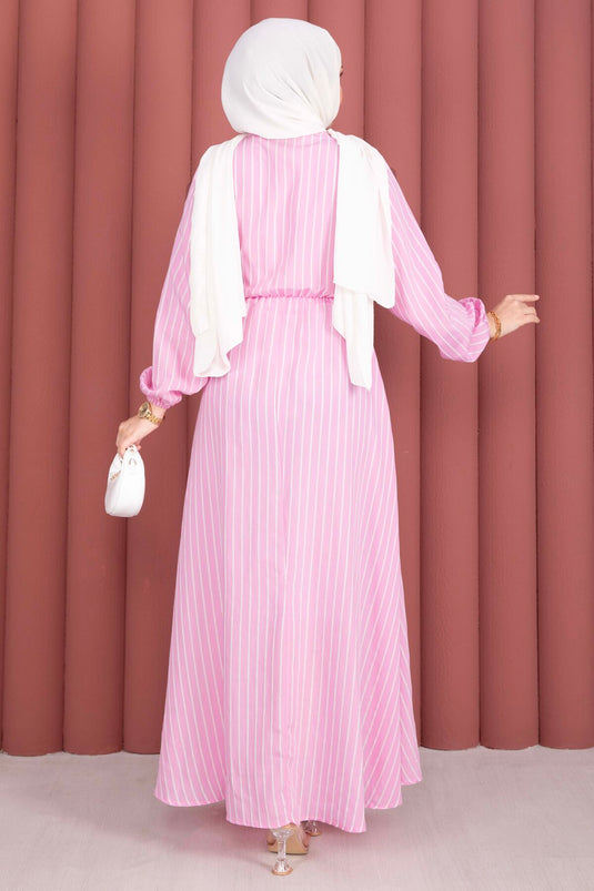 Robe modeste à rayures avec lien latéral rose