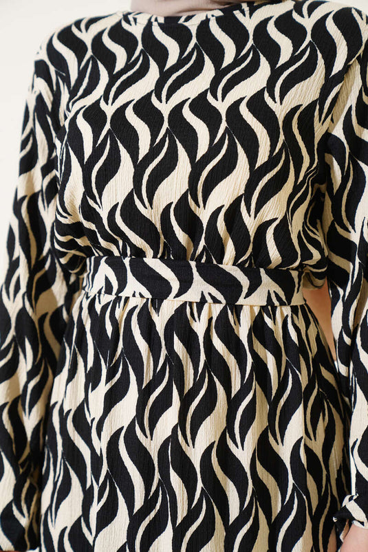 Wave Pattern Elastic Waist Crepe Dress Black