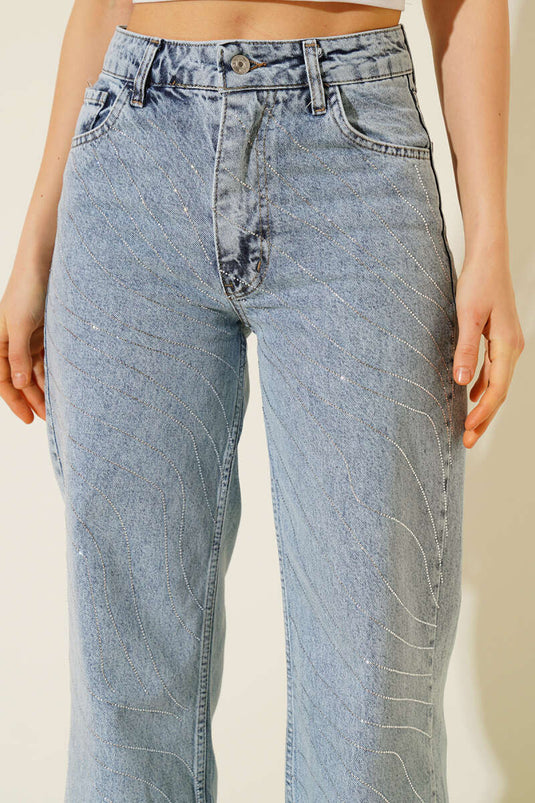 Pantalon en jean à jambes larges avec rangée de pierres Dalga, couleur bleu clair