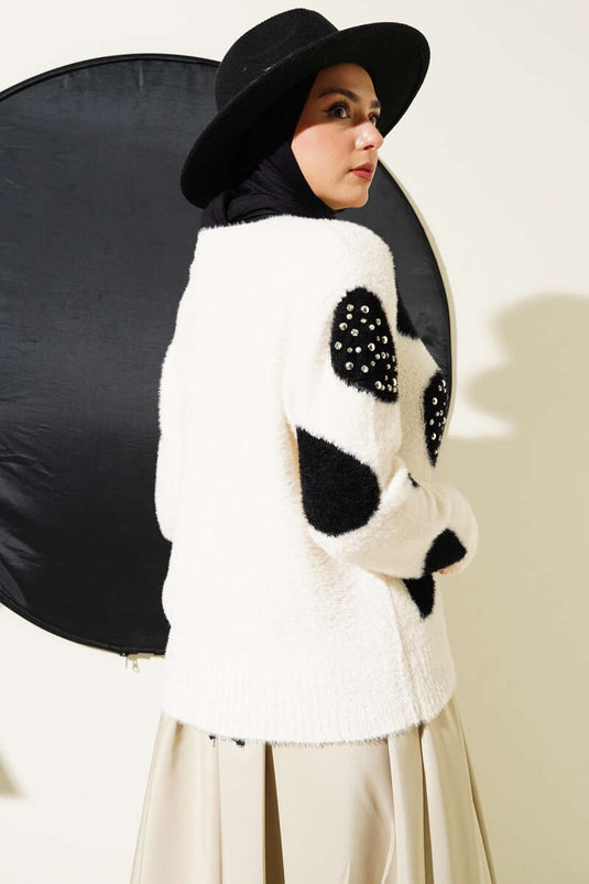 سترة لؤلؤية بنقشة دلماسية، لون فانيليا