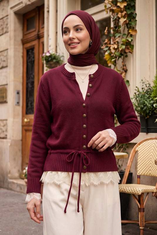 Bordeaux Gebreide Vest Met Knopen En Kantdetails