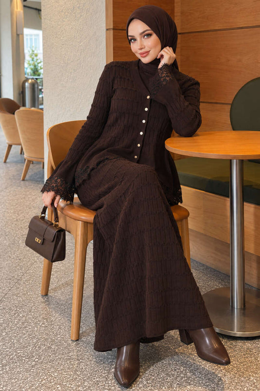 Completo Due Pezzi Con Gonna In Pizzo Marrone