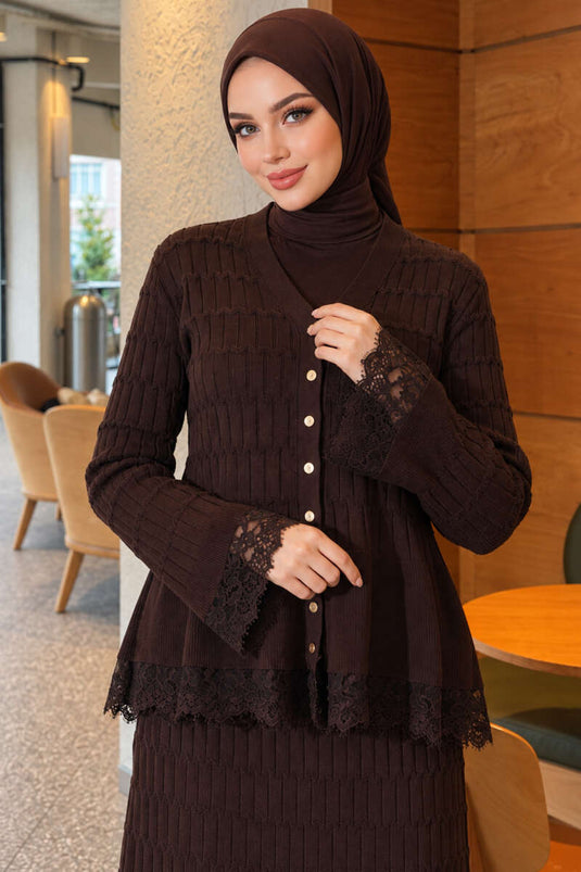 Completo Due Pezzi Con Gonna In Pizzo Marrone