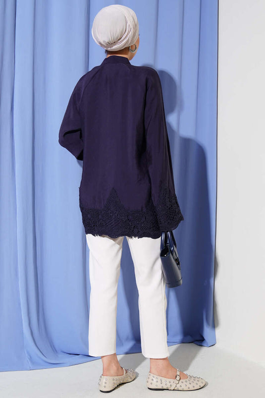 Dantel Detaylı Gizli Düğmeli Gömlek Lacivert