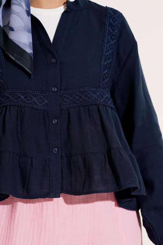 Dantel Detaylı Kısa Bluz Lacivert