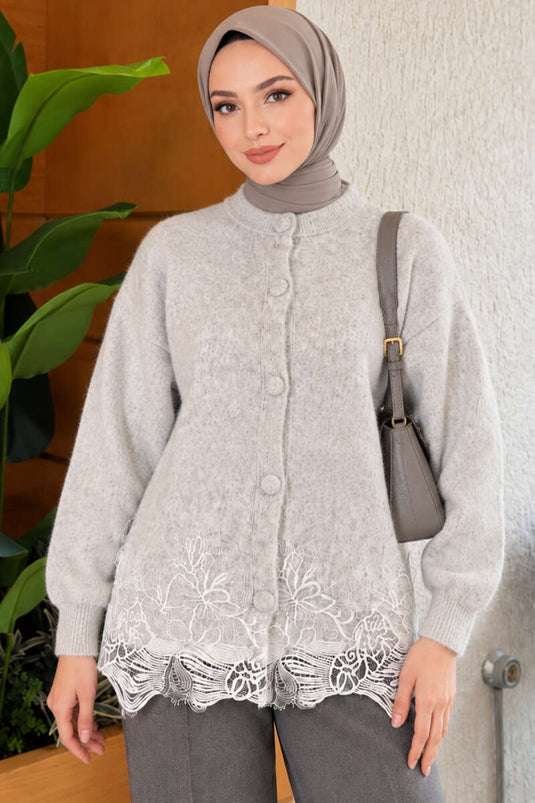 Grauer Strickjacke Mit Spitzenstickerei