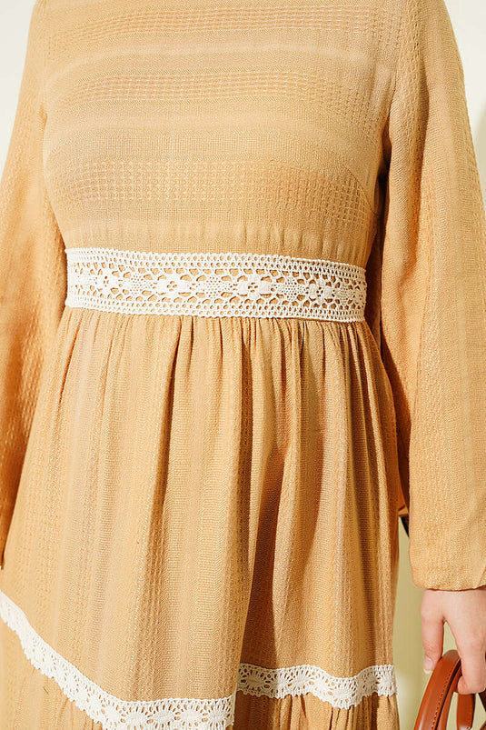 Robe Jaune Moutarde À Dentelle