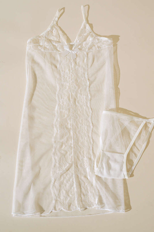Nuisette blanche fantaisie ornée de dentelle