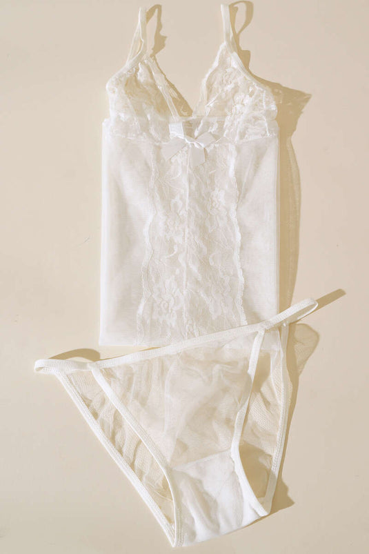 Nuisette blanche fantaisie ornée de dentelle