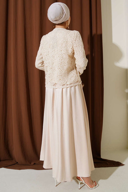 طقم بيج من قطعتين مع تنورة برباط