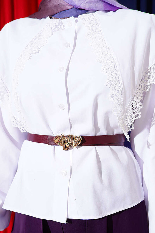 Korte Poplin Blouse met Zeemanskraag en Kant Wit