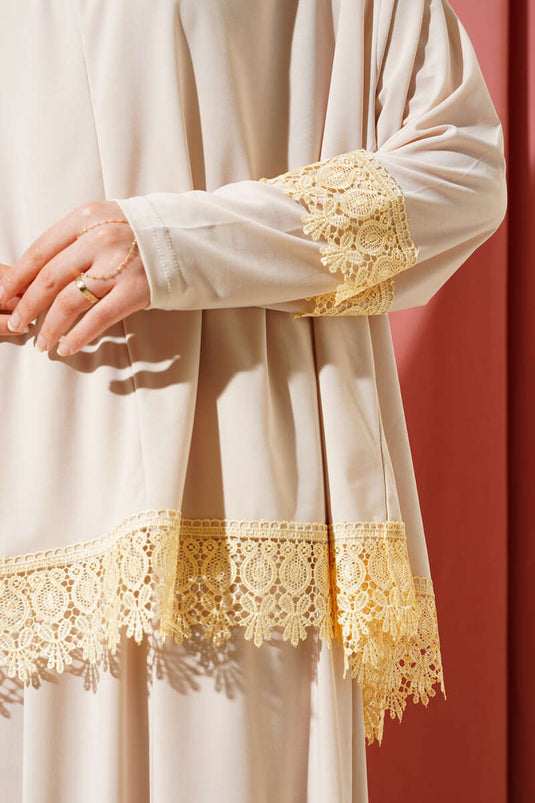 Ensemble de prière en dentelle beige