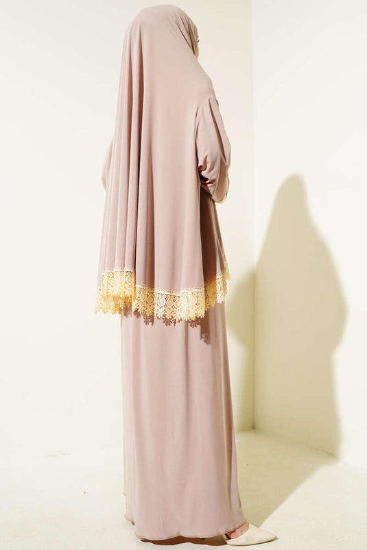 Dantelli Namaz Takımı Latte