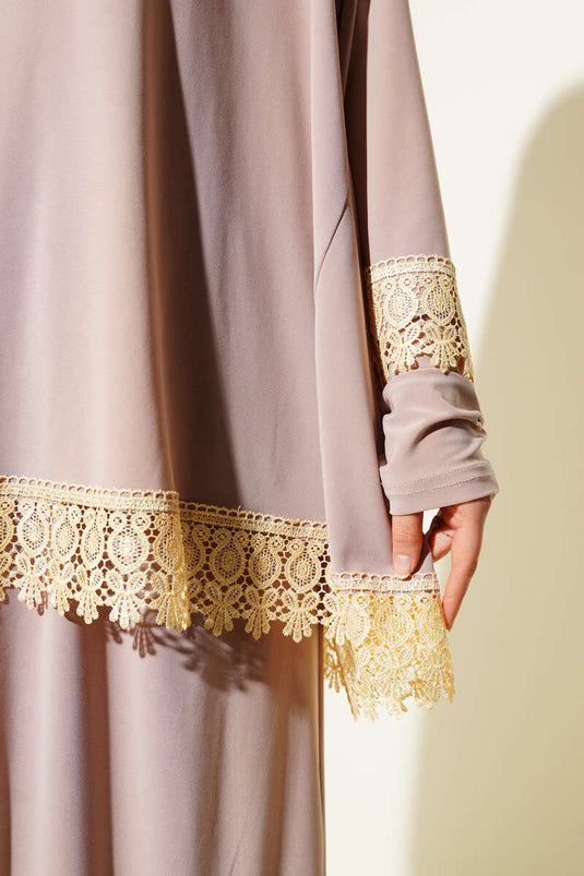 Ensemble de prière en dentelle Latte