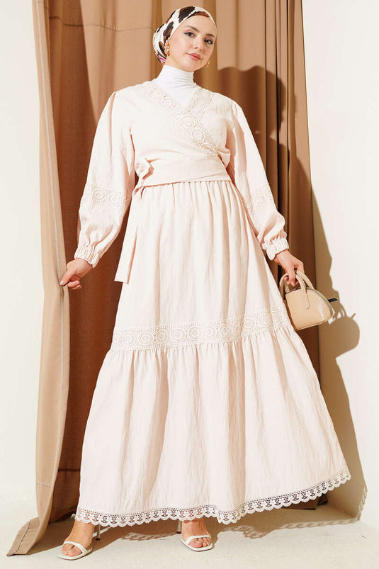Ensemble beige à nouer devant avec dentelle
