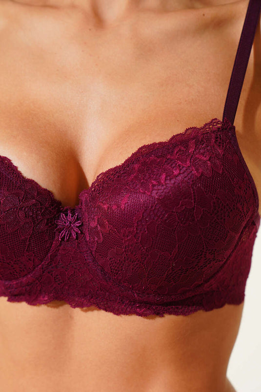 حمالة صدر دانتيل أرجوانية