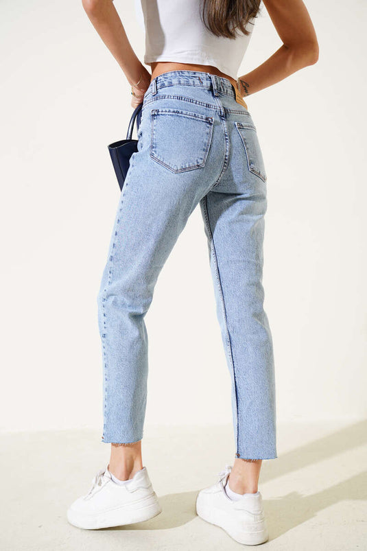 Skinny Leg Mom Jeans Ice Blue